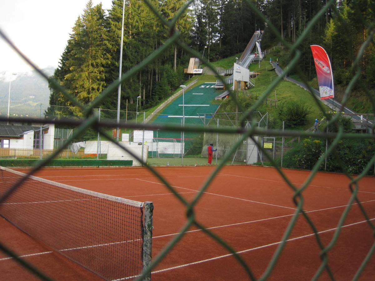 The Art & Sport Hotel Innsbruck Exterior photo